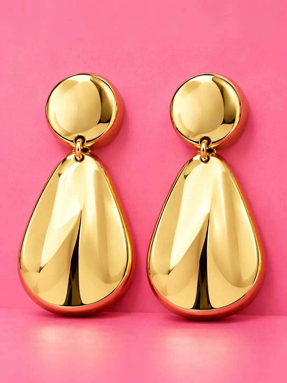 Chic Gold Drop Earrings